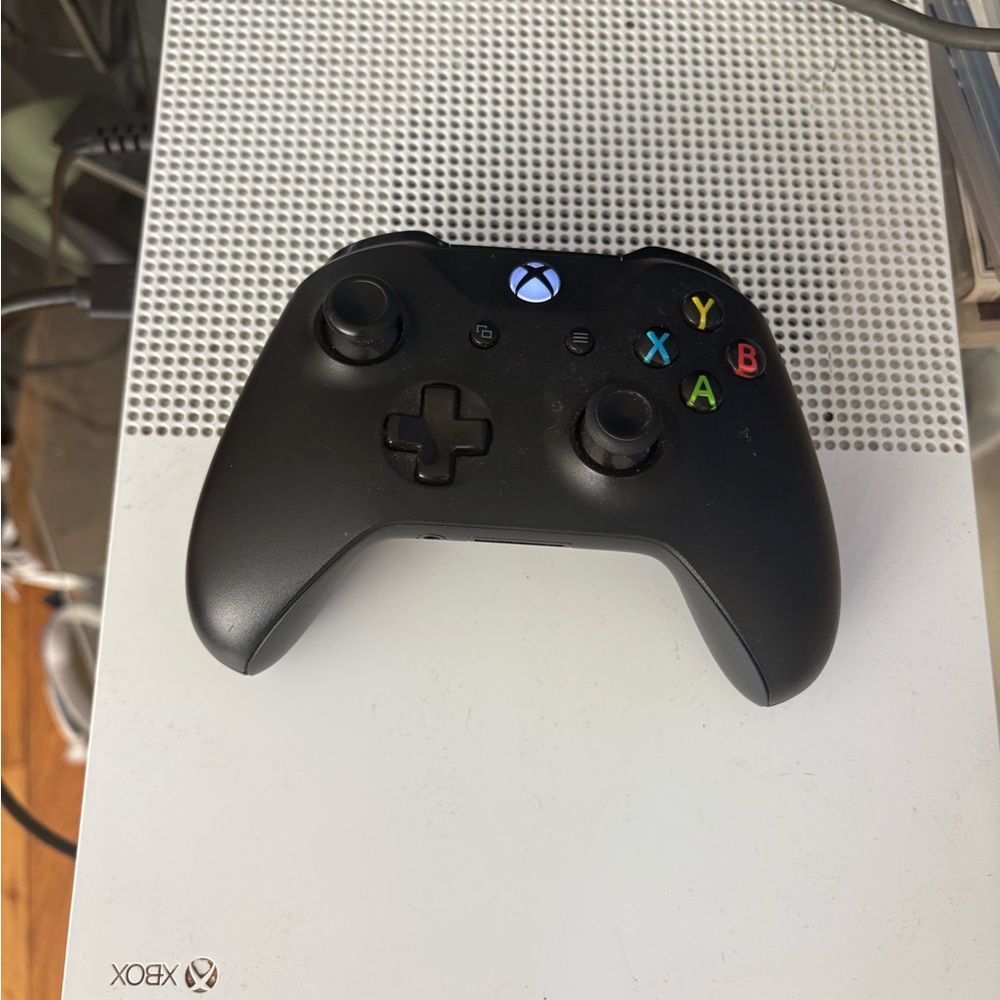 Black Wireless Controller